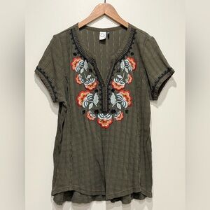 Anthropologie Akemi + Kin Embroidered Floral Boho Women’s Top